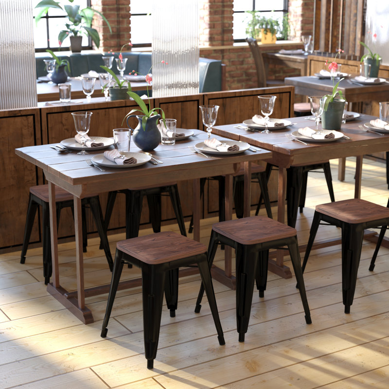Tabouret de table intérieur en métal empilable de 18 po avec siège en bois Alsadig, Noir