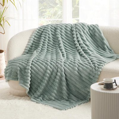 Aanuoluwa Blanket