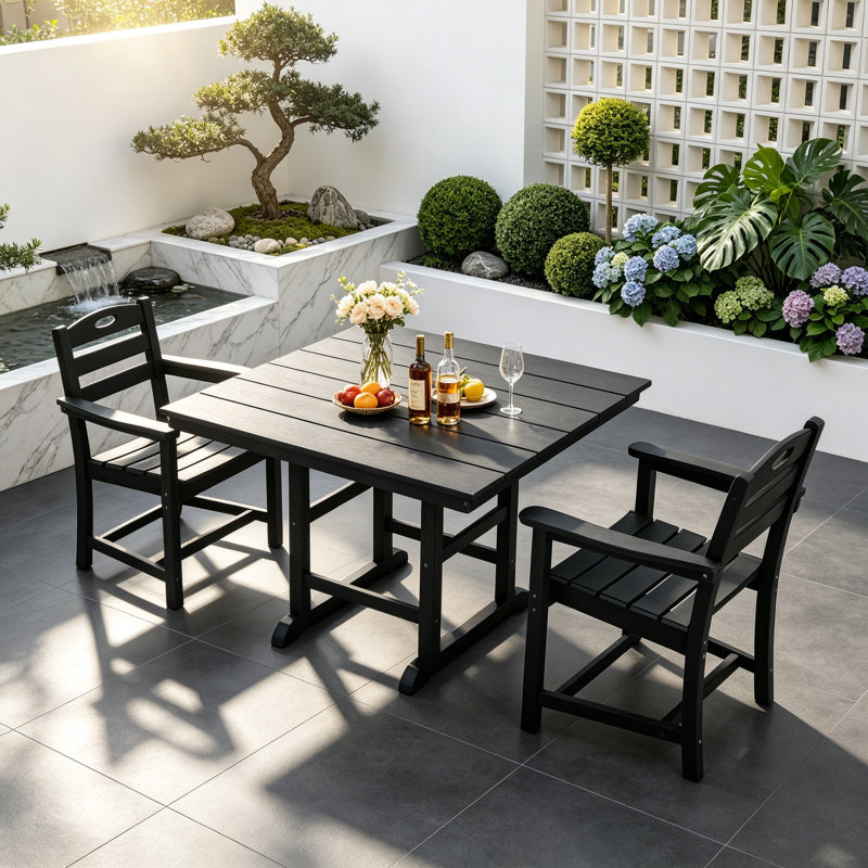 Ensemble repas d'extérieur avec table carrée et 2 fauteuils
