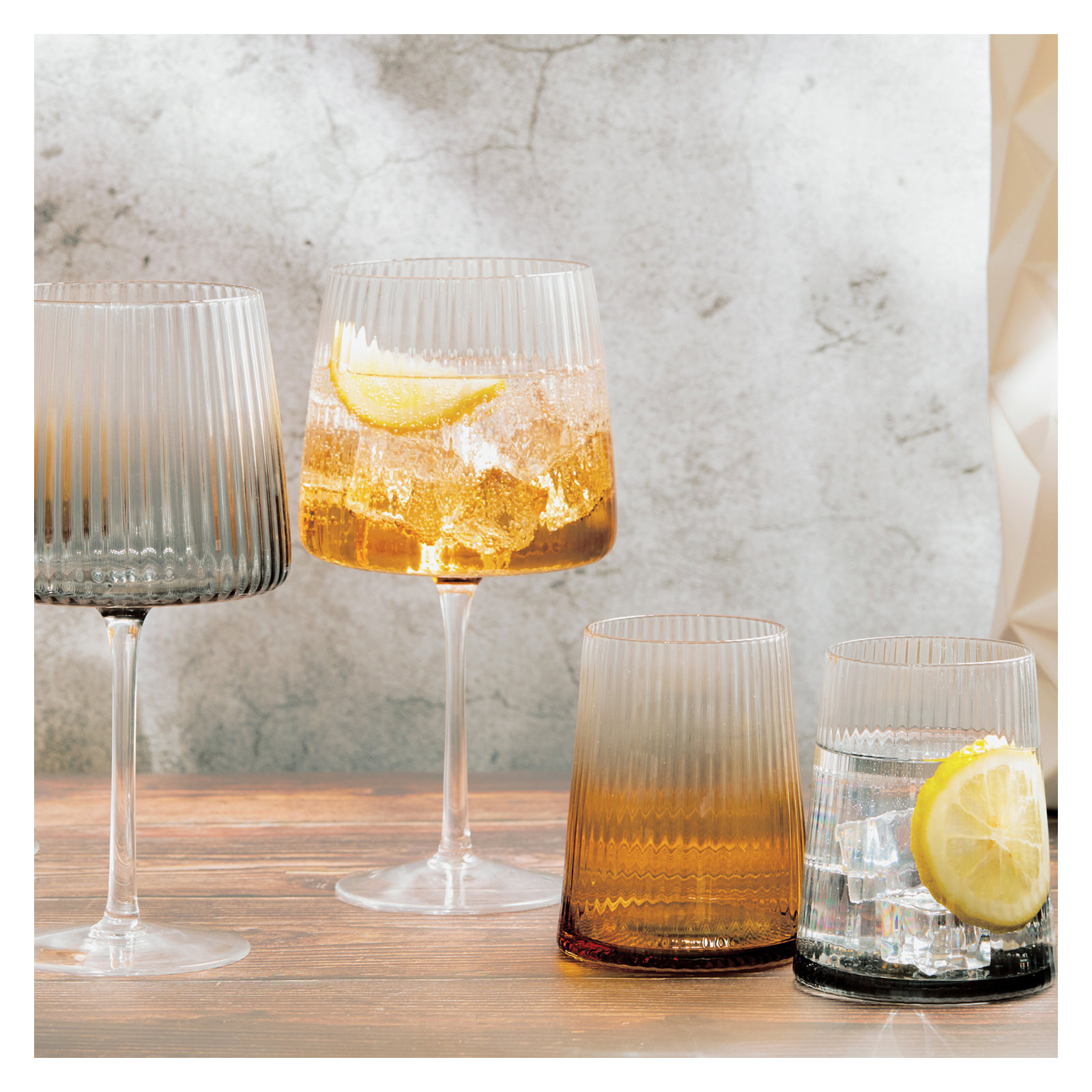 Zoya 23.75 Glass Gin Balloon Glass Stemware Set, Amber