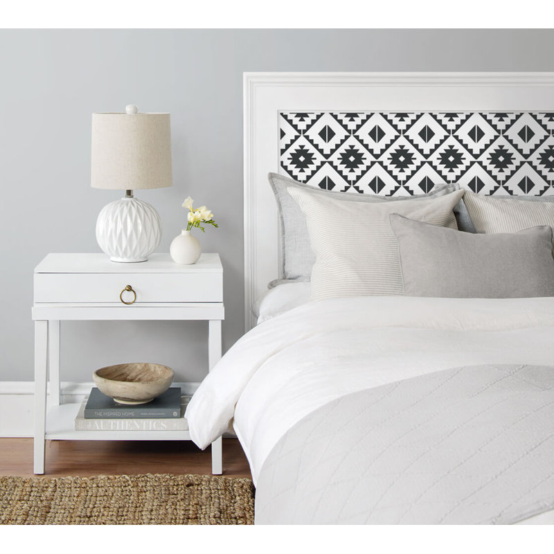Lottie Peel & Stick Geometric Roll, Black