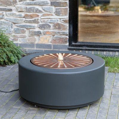 Outdoor Metal Fountain with Lights