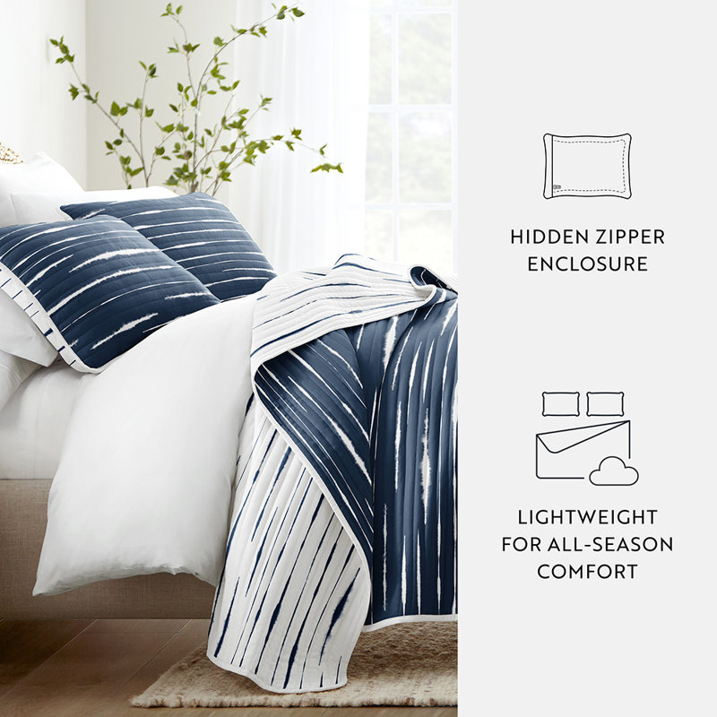 Becky Cameron Lightweight Coastal Reversible Quilt Set, King/Cal-King Quilt + 2 King Shams, Navy