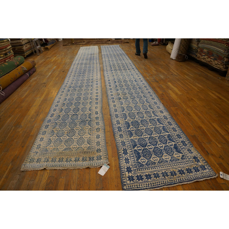 Hand Knotted Cotton Area Rug in Blue