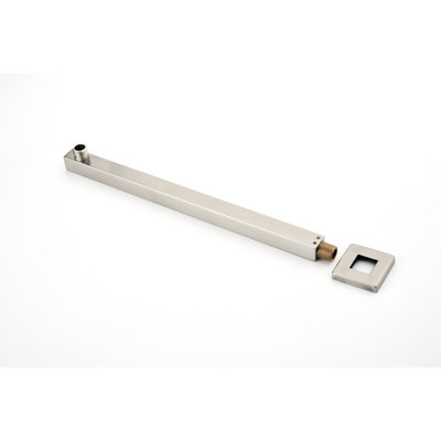 Système de douche en nickel brossé. Comprend la tête, la douche à main, le tuyau, la garniture de valve, les poignées à levier, la niche. Fixé au mur. Offre une expérience naturelle. Buse autonettoyante. Correspond avec américain