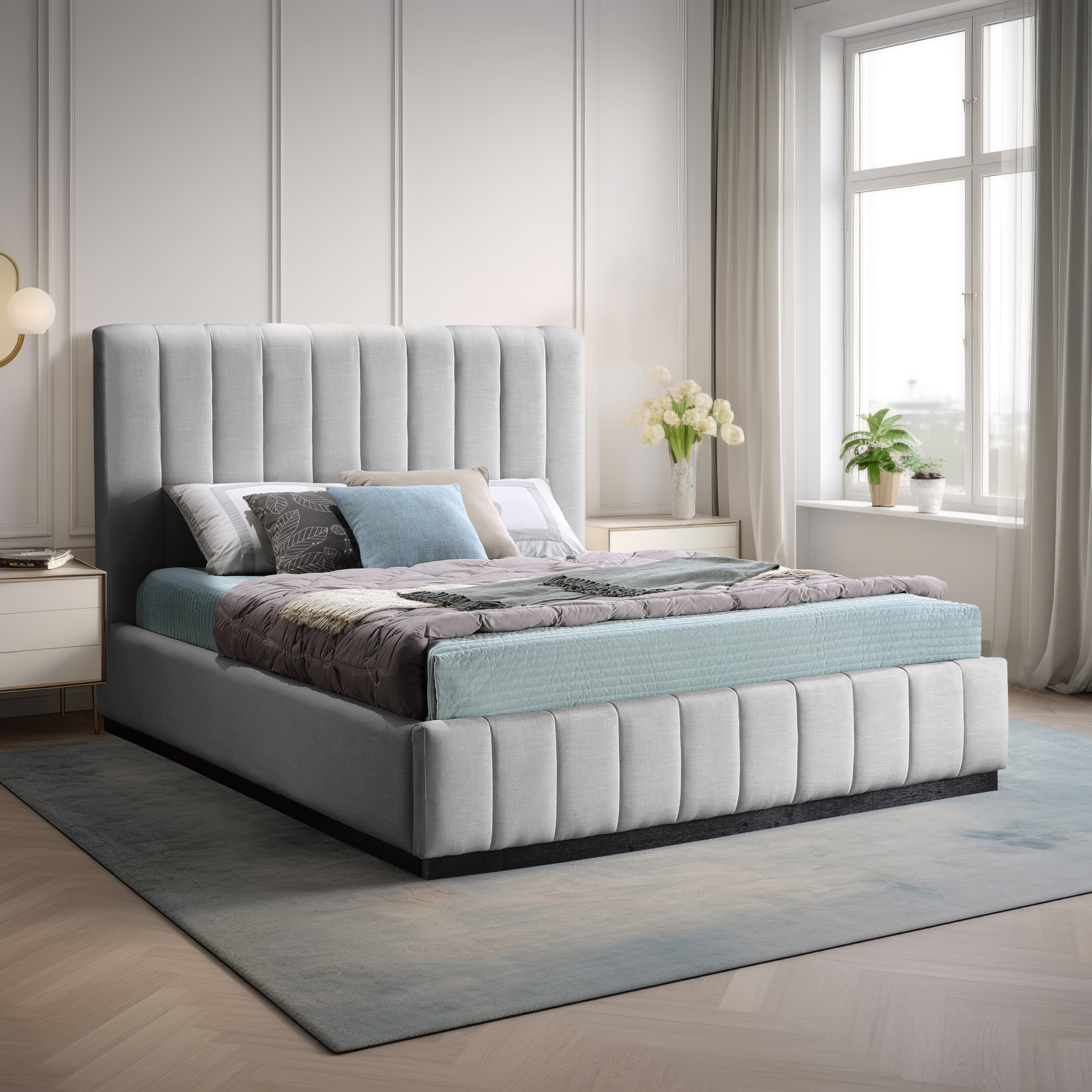 Codyn Upholstered Bed, Queen, Grey Linen Textured Fabric
