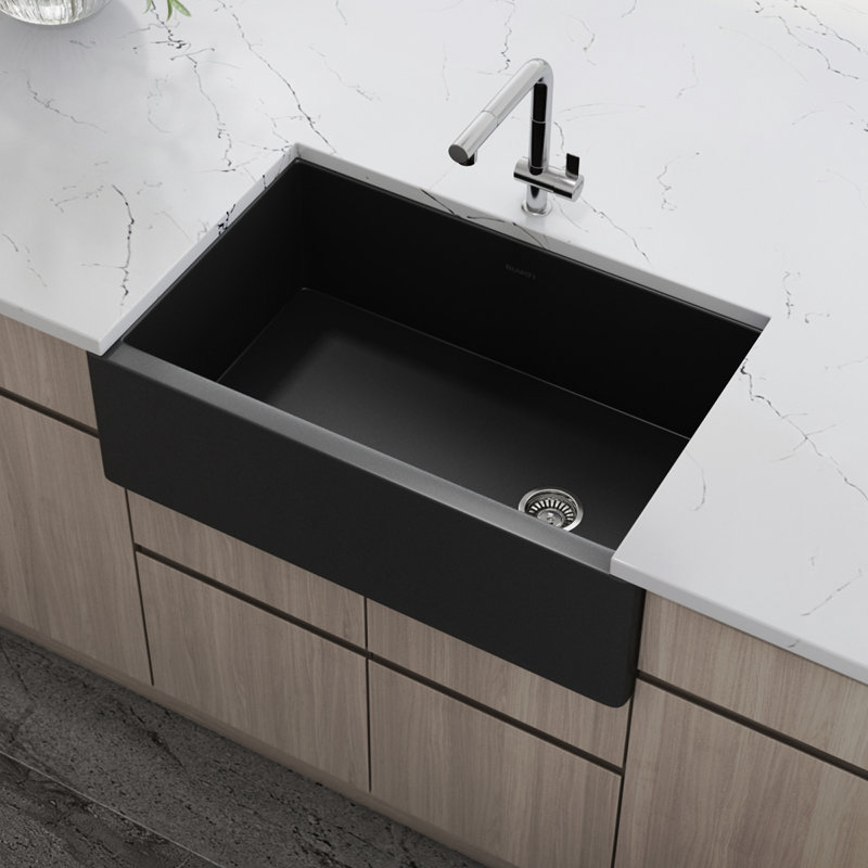 30" L x 18" W Farmhouse Kitchen Sink, Matte Black