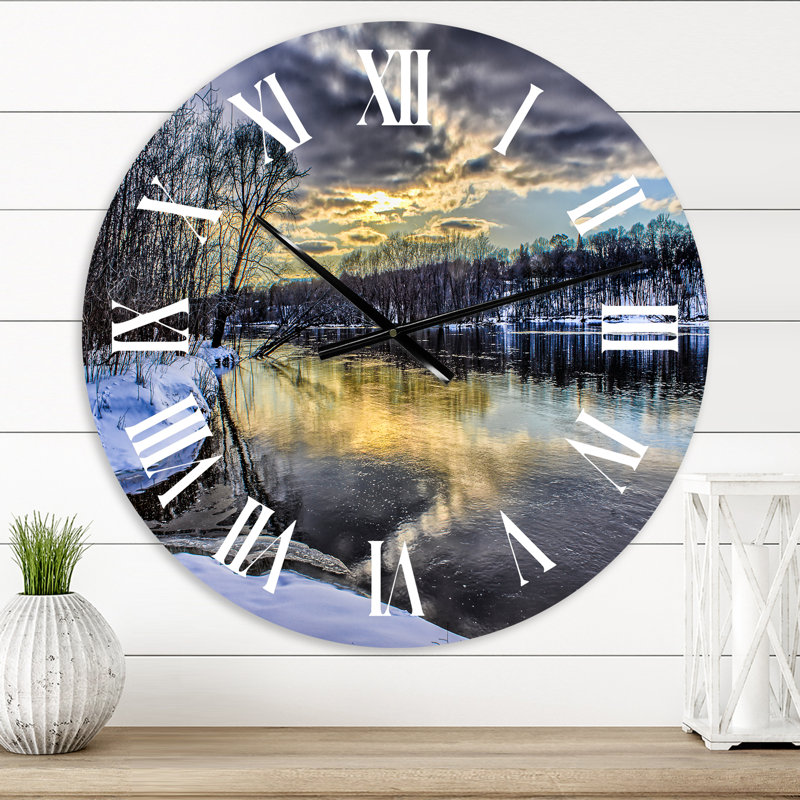 Horloge murale traditionnelle, Surdimensionné