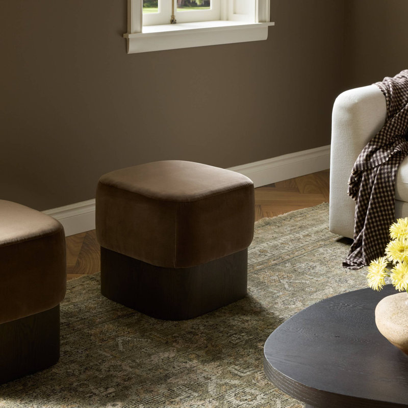 Yamal Square Ottoman, Surrey Mink