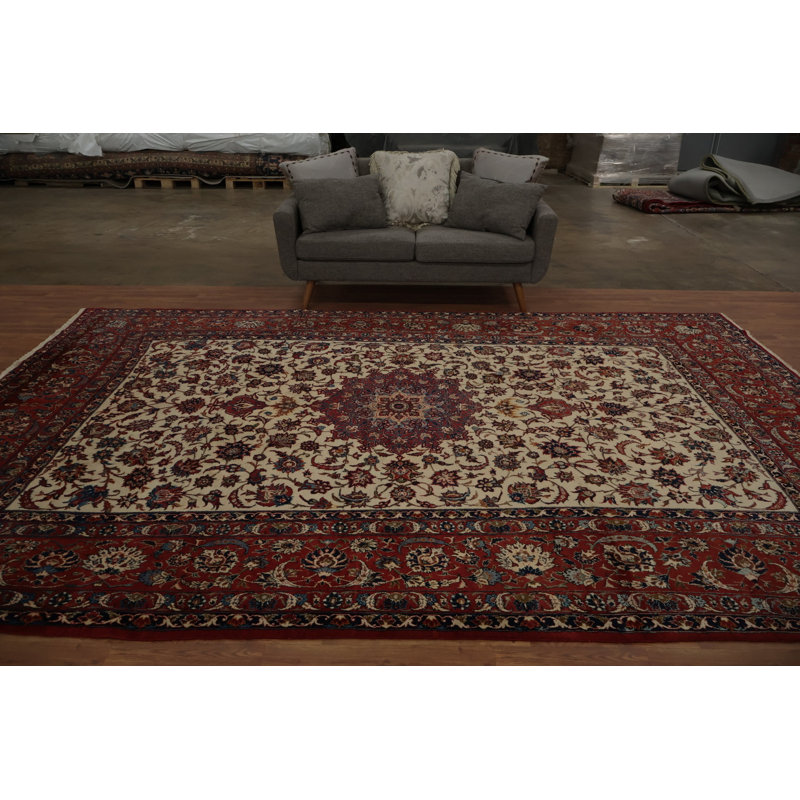 Tapis traditionnel motif médaillon 9 x 13