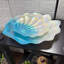 Assiettes en verre irisé à motif pétoncles, ensemble de 2, bleu, turquoise et blanc, 29,8 cm de large