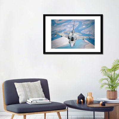 « a emirati f-16 conduit une mission de formation au cours d’un exercice multinational », reproduction de photo sur toile