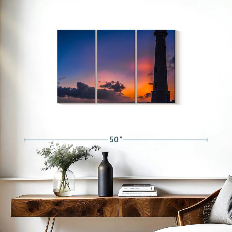 Silhouette du phare d'Aletra en Californie, H 20 po x l 33 po