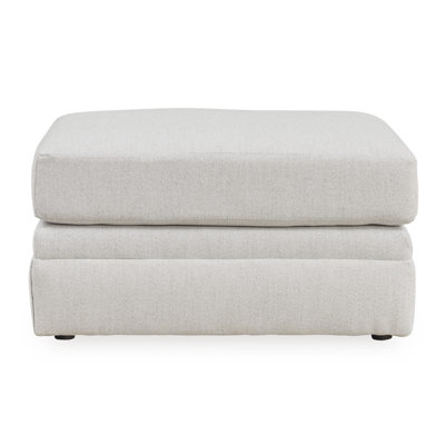 Maitelynn Ottoman