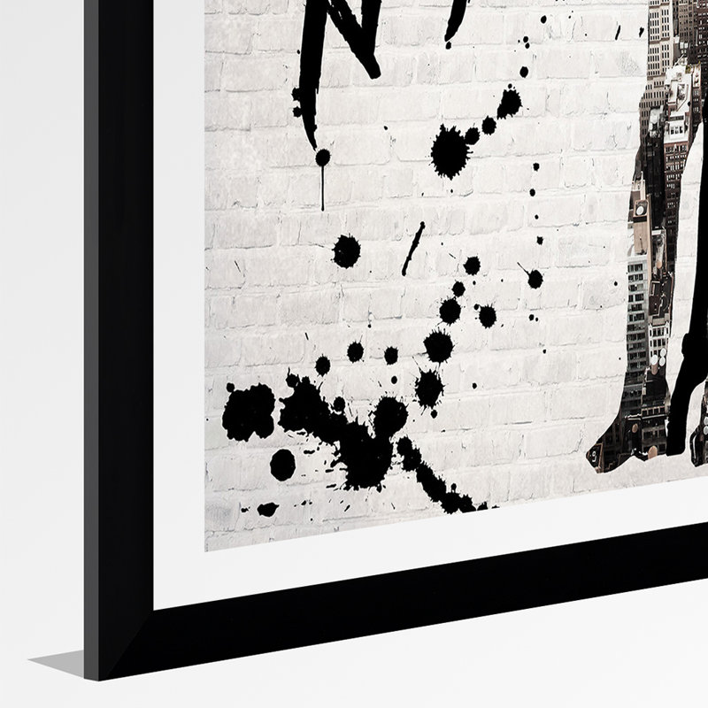 «Xo Nyc», impression, H 39,5 po x l 27,5 po x P 0,75 po, Acrylique avec cadre noir