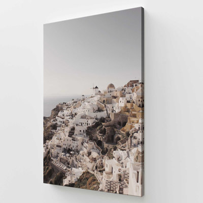 Impression sur toile roulée Serene Cliff de Santorini