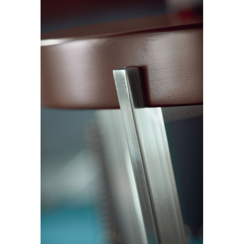 Vero Martini Cross Legs End Table
