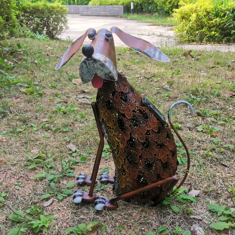 Chien brun 15 po avec lumière