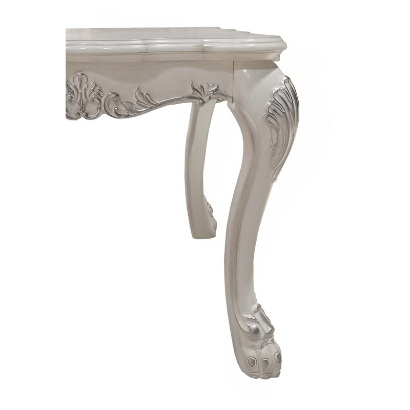 Table d'appoint de style classique français, parfaite pour la décoration de salon