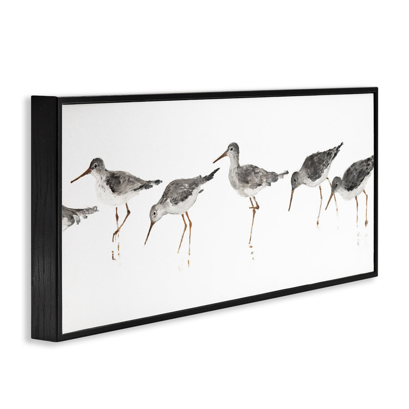 «Beach Bird Sandpipers Minimal Grey White» par Avery Tillmon - Peinture, H 10 po x l 24 po, Giclée encadrée noir minuit