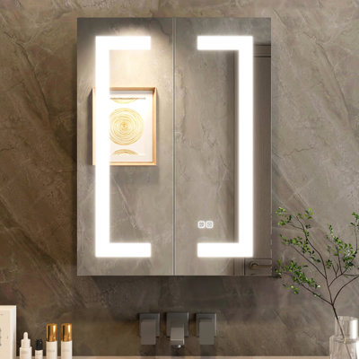 Armoire de rangement de salle de bain à DEL argentée avec miroir 32 po x 24 po - Lumineux, à intensité variable, brouillard, tablettes réglables, 2 portes, douilles, installation pratique à intensité variable 3 températures de couleur, tablette, éclat