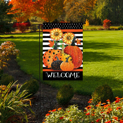 Drapeau de jardin citrouilles et rayures