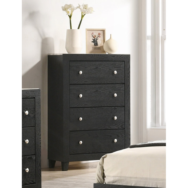 Armenakis 31.3'' W 4 - Drawer Dresser