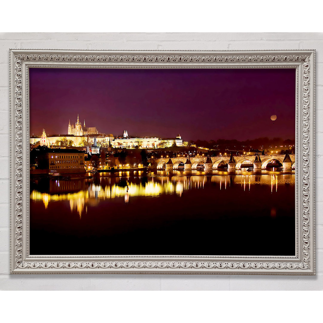 Purple City Reflections - Einzelner Bilderrahmen Kunstdrucke