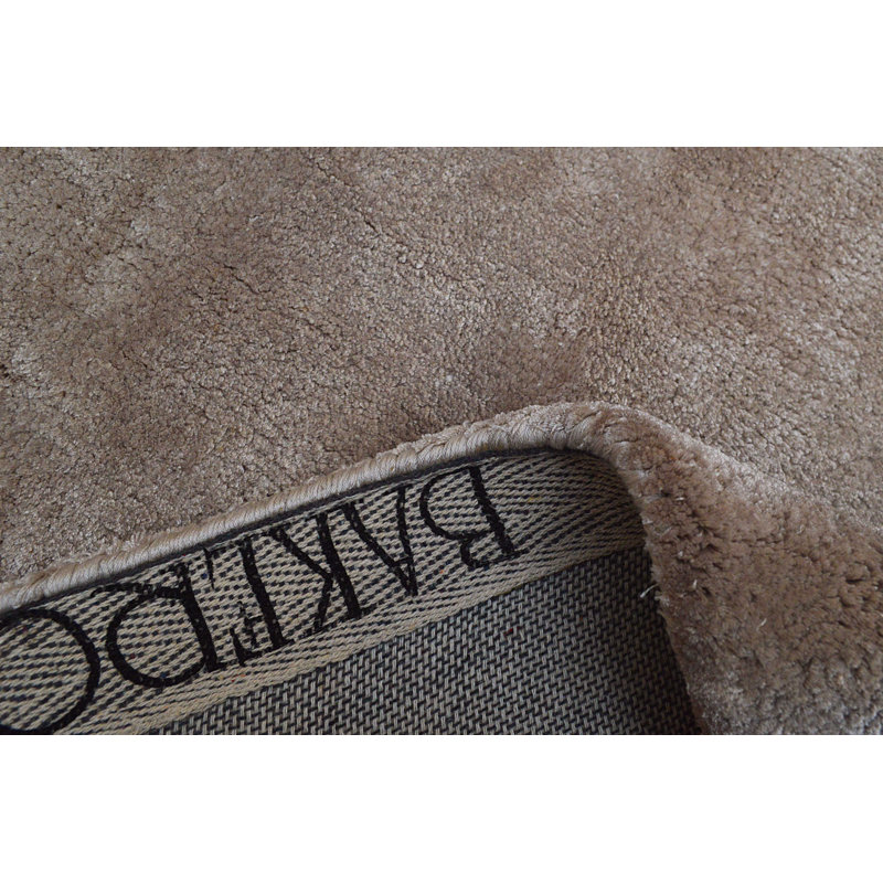 Soft Viscose Hand Tufted Area Rug, Rectangle 140 x 200cm