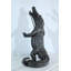 Statue de golf en alligator bronze Nifao - Sculpture intérieure / extérieure fantaisiste, alligator tenant un club de golf et un cigare, coulée de cire sur finition bronze, décor de golf amusant pour les patios, les clubs et les collectionneurs19 x 23 po x H 36 po
