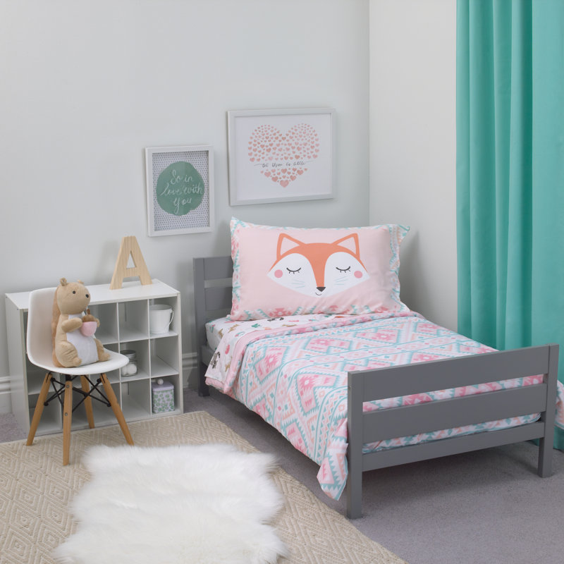 Aztec Girl Reversible Animals Quilt And Pillowcase: 100% Polyester Microfiber & Sheets: Cotton/Poly Blend Toddler Bedding Set