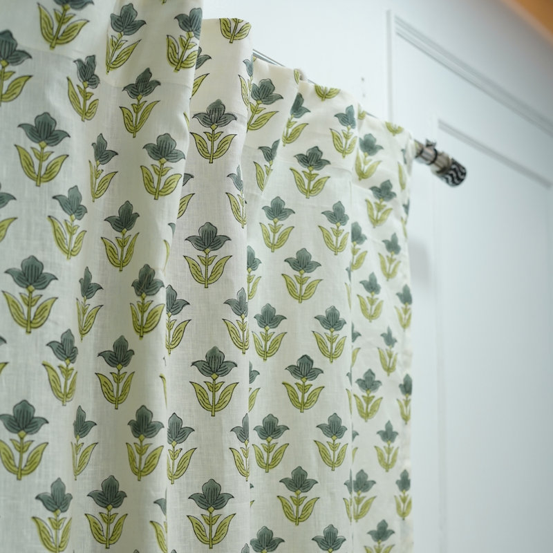 Rideau en lin gris et vert imprimé à la main avec motif de tulipes élégantes pour le salon et la chambre à coucher