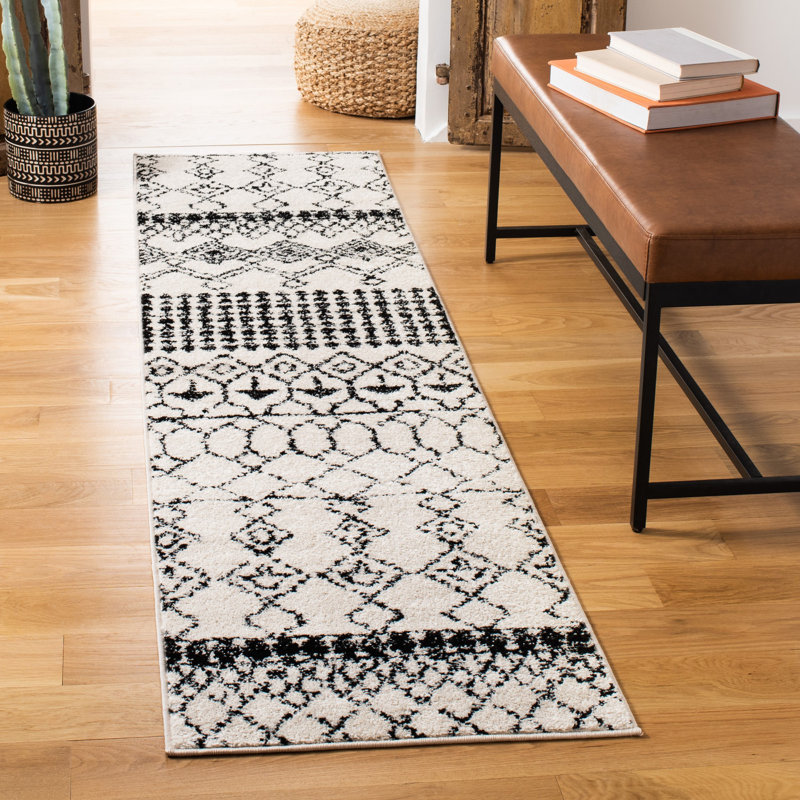 Tapis à motif géométrique noir Cobos, Tapis de couloir 2 pi x 11 pi