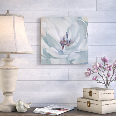 " Iridescent Bloom II "