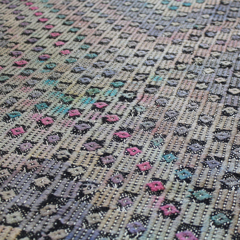Tapis de couloir gris en laine noué à la main de conception unique 2 pi 8 po x 10 pi 9 po années 2000 Jijim