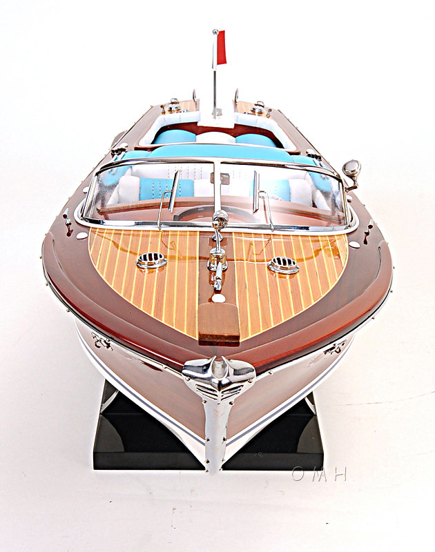Bateau peint aquarama Riva