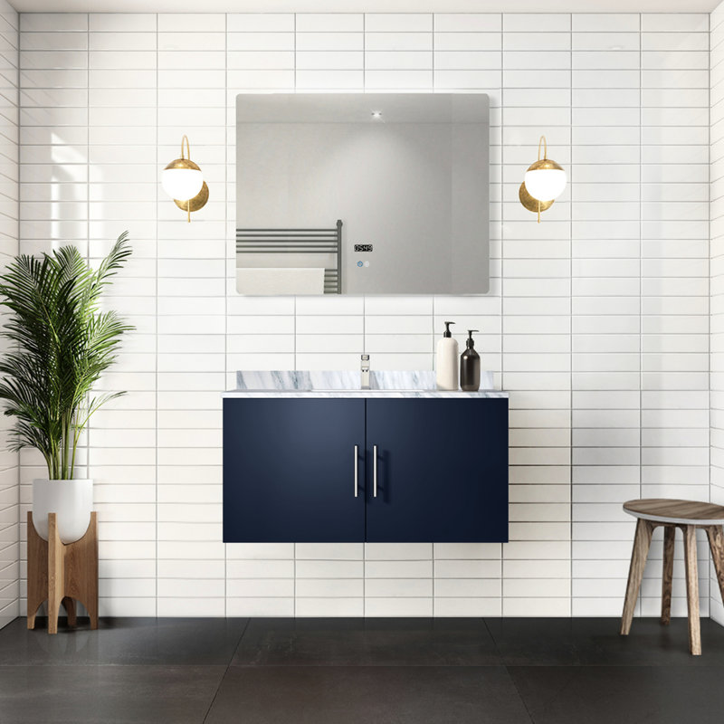 Meuble-lavabo bleu marine 91,4 cm x 55,9 cm avec comptoir en marbre, robinetterie et miroir DEL inclus. Résistant aux égratignures et pratique.