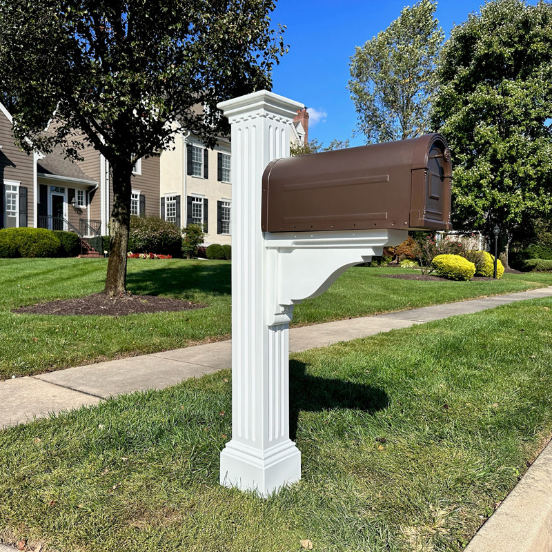 Manchester Mail Post, White