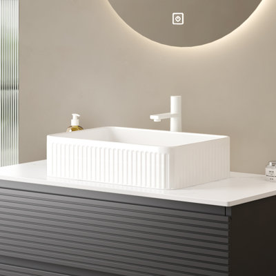 Lavabo vasque de salle de bain en céramique blanche de 20 pouces sans armoire et lavabo fonctionnel, trou de robinet pré-percé de 1,38 pouce, tuyau de drain extensible avec couvercle de trou, lavabo à addition moderne avec propreté durable,