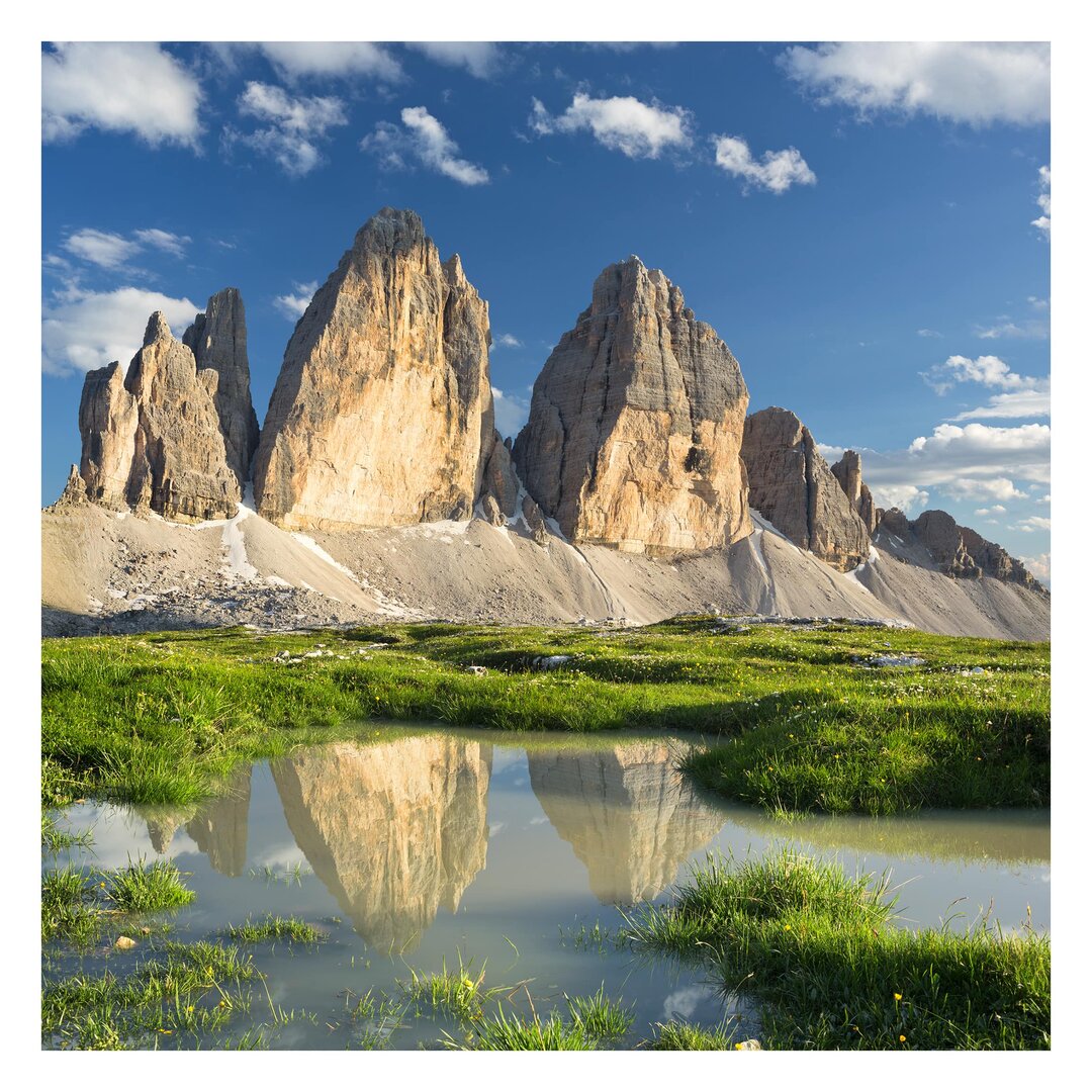 Strukturierte Tapete South Tyrolean Peaks Reflected in Water 2,4 m x 240 cm