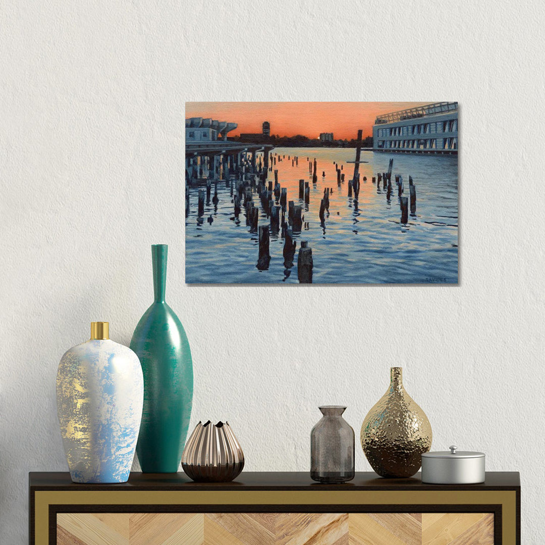 Hudson River Sunset And The Ghost Of Pier LXI von Nick Savides - No Frame Gallery-Wrapped Canvas Giclée on Canvas