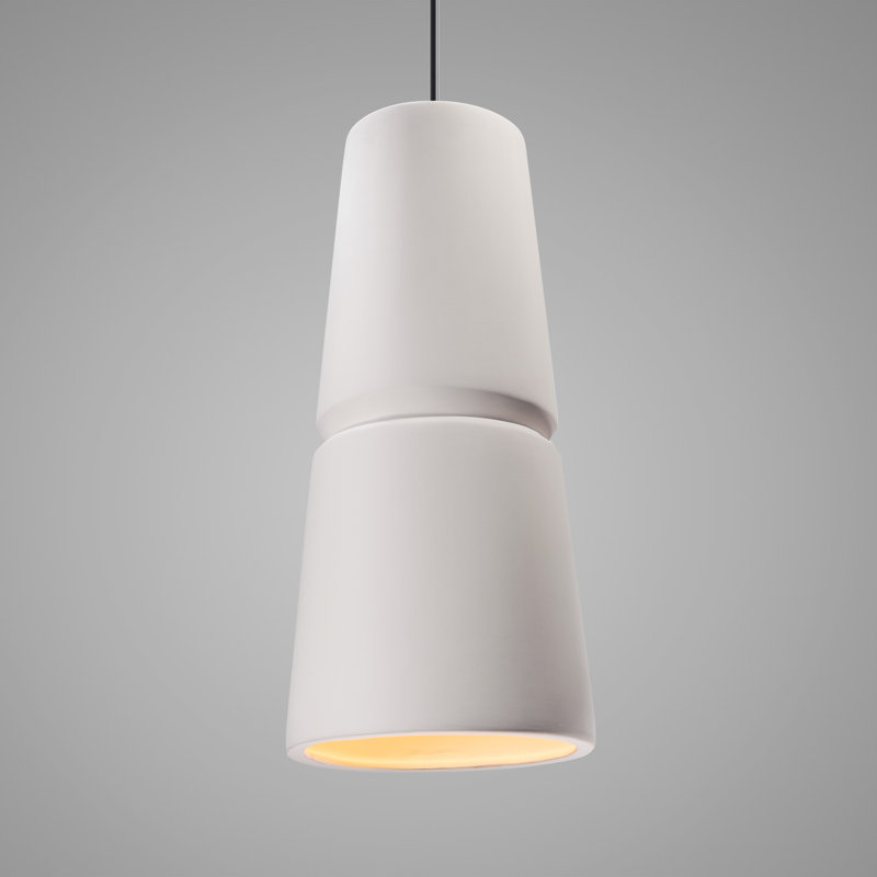 Luminaire suspendu conique à 1 lumière Logan, H 18 po x l 8 po x P 8 po, Bisque, Noir mat