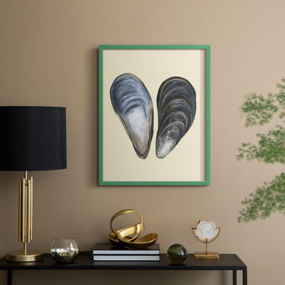 «Bivalve Shells I», reproduction encadrée - bois massif
