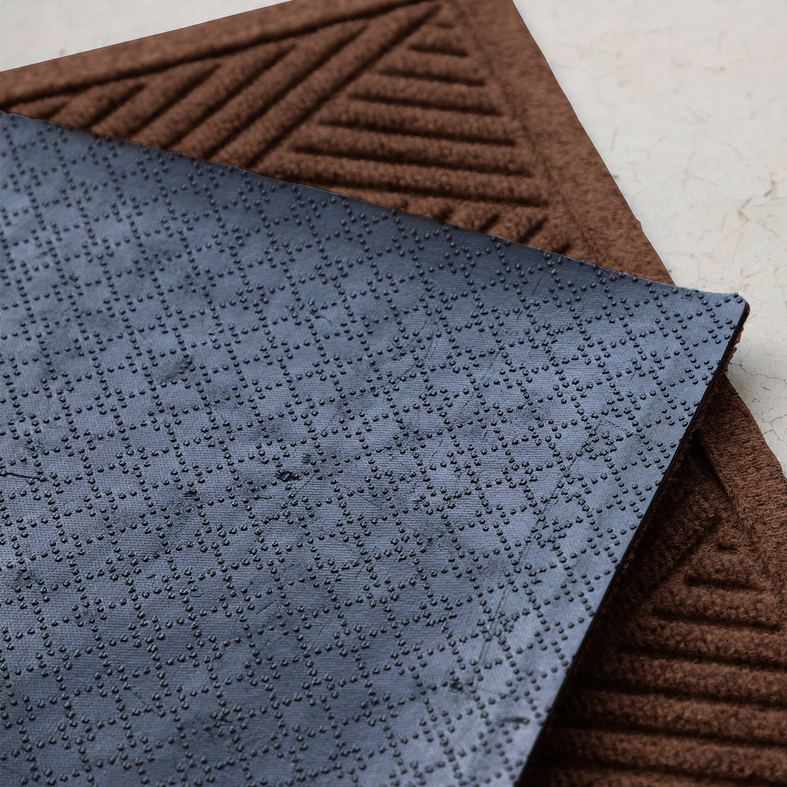 WaterHog® Diamonds Non-Slip Doormat, Dark Brown, Rectangle 4' x 6'
