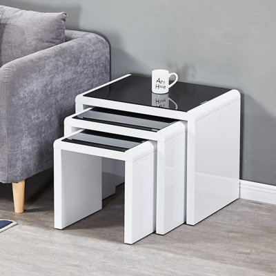 Beula Sled 3- Piece Nest Of Tables With Smooth Top For Living Room