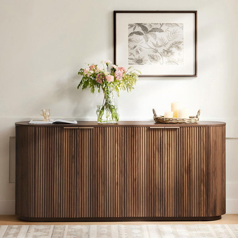  Buffet cannelé moderne 70 po avec bord incurvé et portes à fermeture en douceur, Noyer