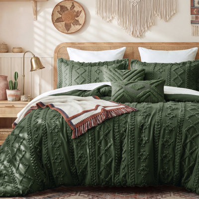 Bedsure King Tufted Boho Comforter Set - Olive Green Geometric Design, Farmhouse Embroidery, Soft 5-Piece Bedding Set, All Season