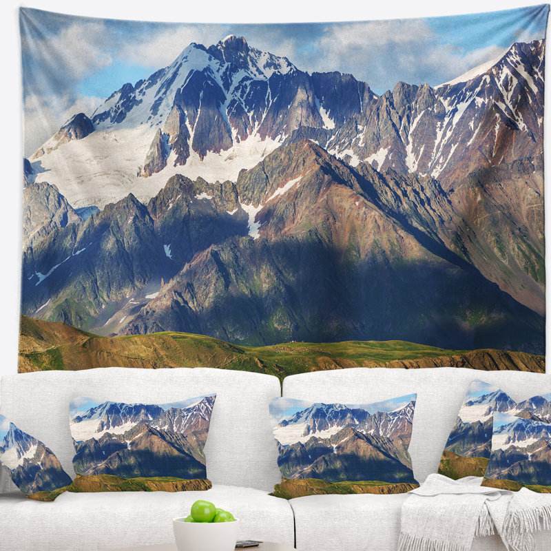 Tapisserie de magnifique montagnes de caucase, H 68 po x l 80 po