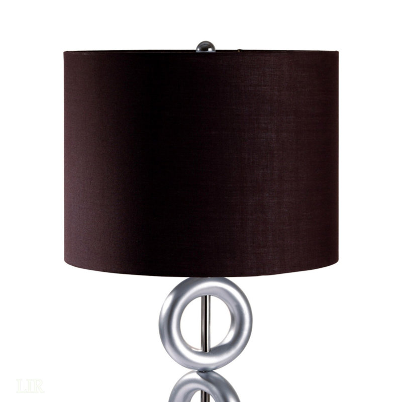 Lampe de table haute 29 po en métal avec finition argentée
