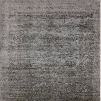 Tapis oriental noir